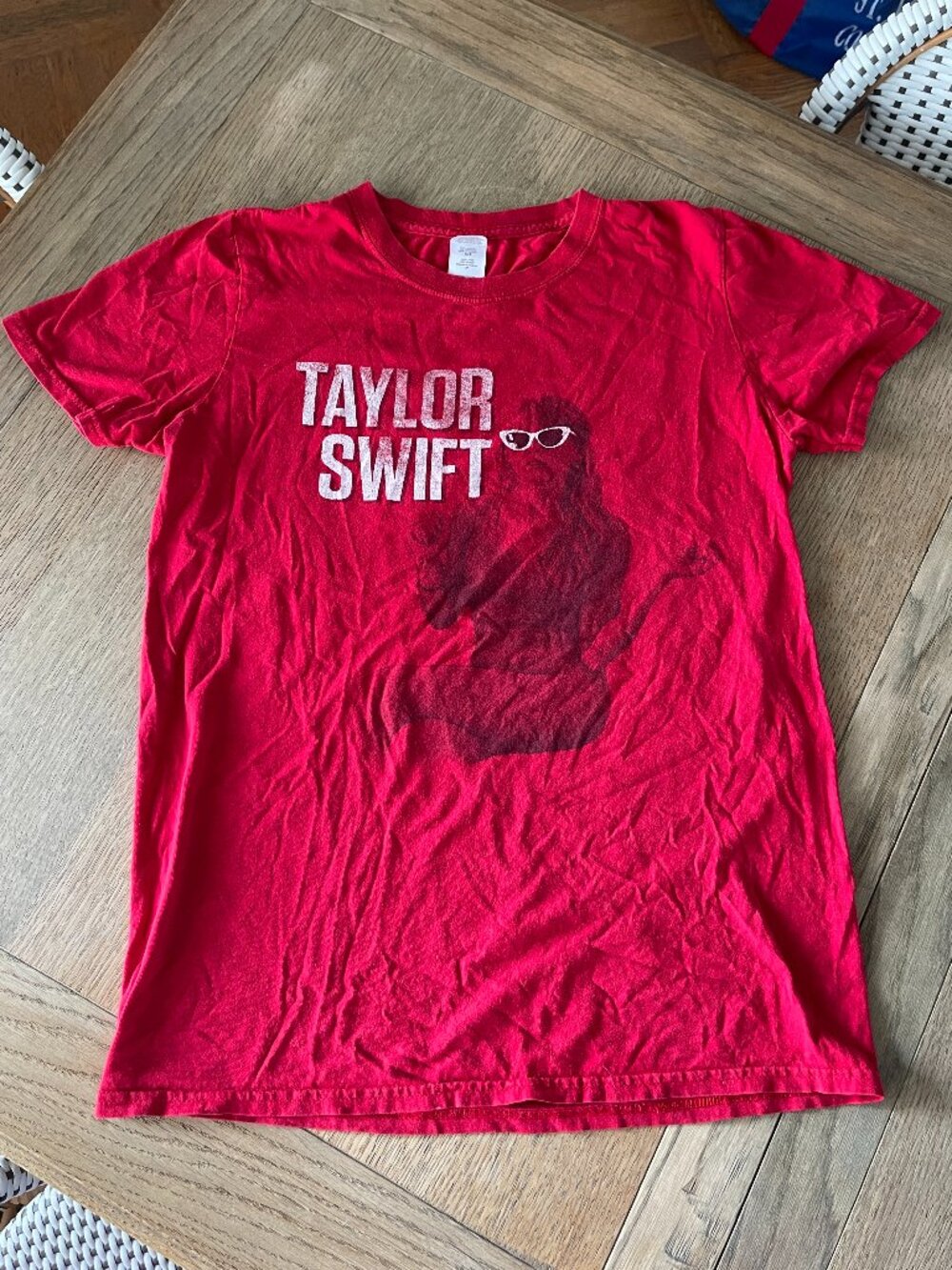 Taylor Swift RED Tour T-Shirt, Size Small